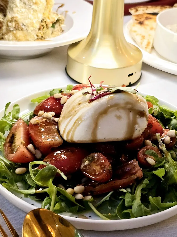 Burrata Salad